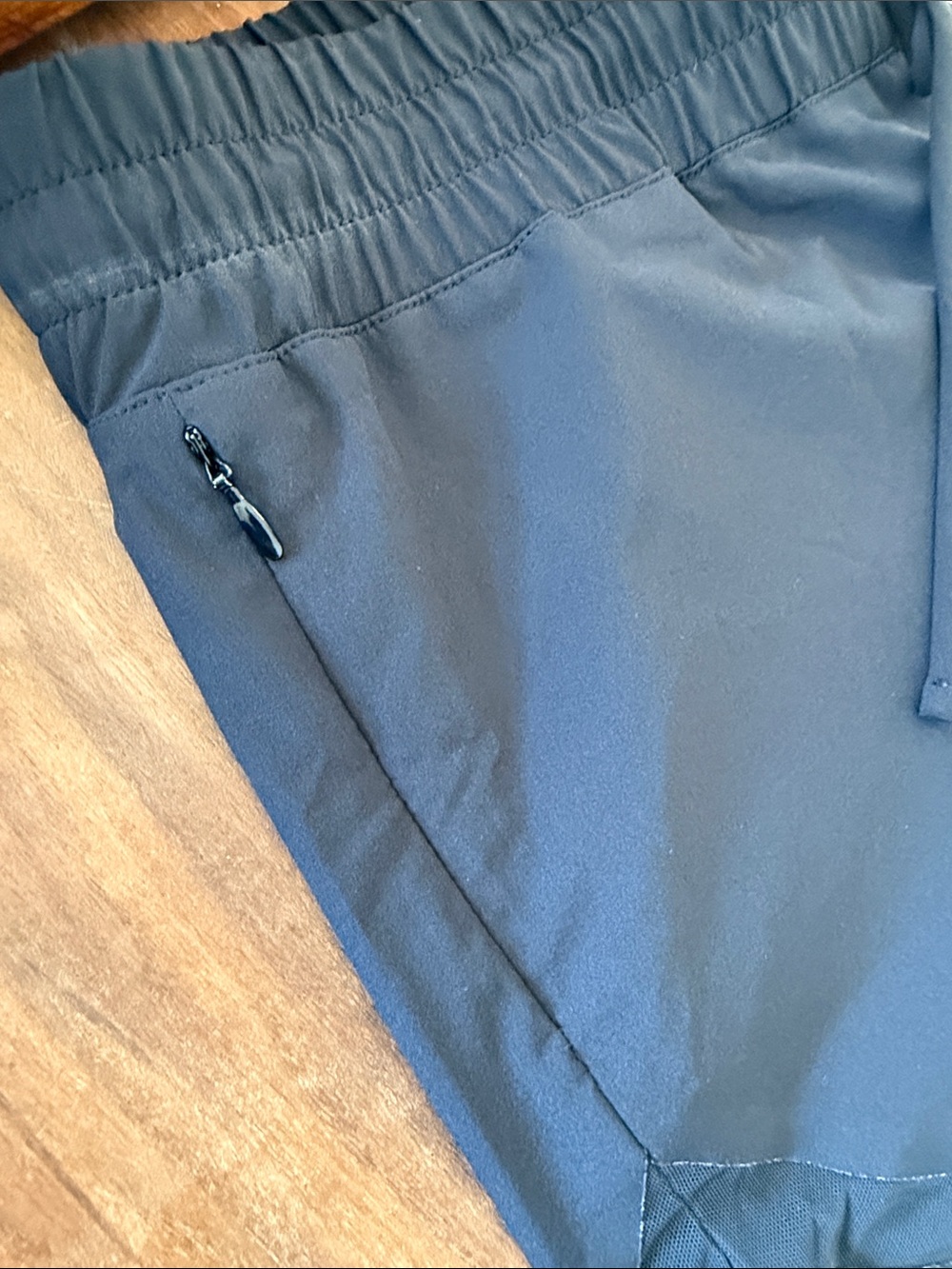 Summersalt Shorts with sheer edge detail - Picture 6 of 6